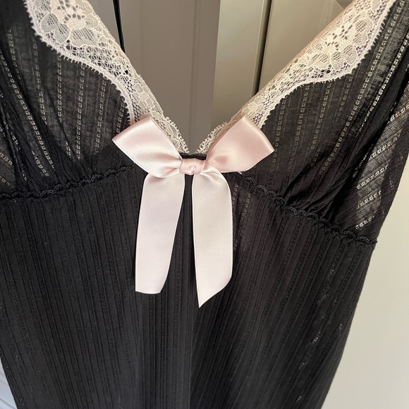 Victoria’s Secret Sleep Slip Lingerie - Picture 2 of 4